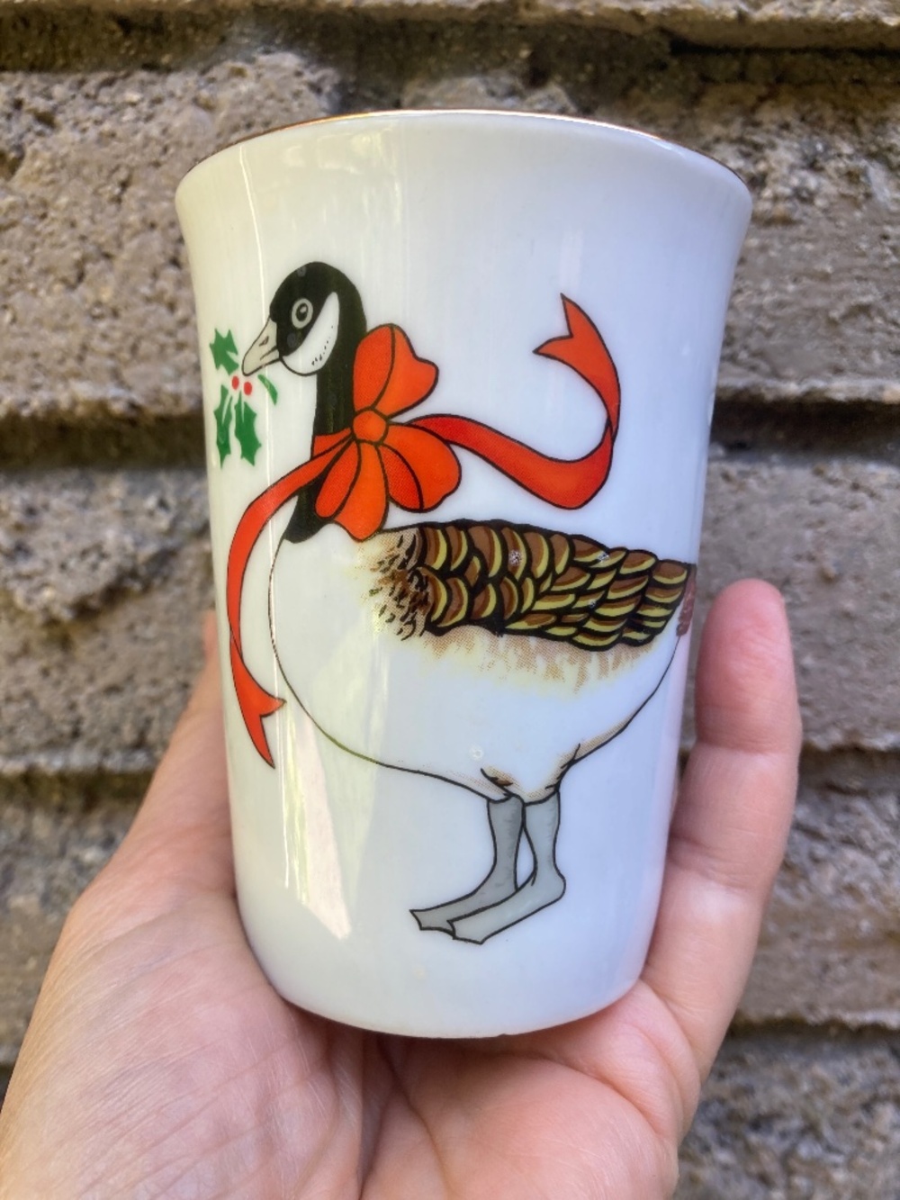 Vintage Red Ribbon Goose Cup